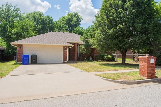 Primary Photo - 4016 Bald Eagle Dr