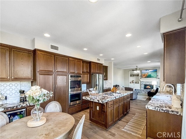 Building Photo - 23011 Bouquet