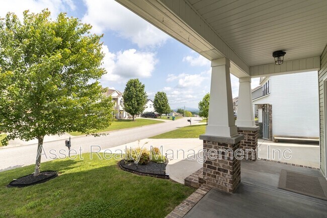 Building Photo - 1416 Madison Oaks Rd