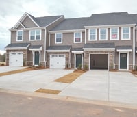 Building Photo - 111 Roundtree Dr