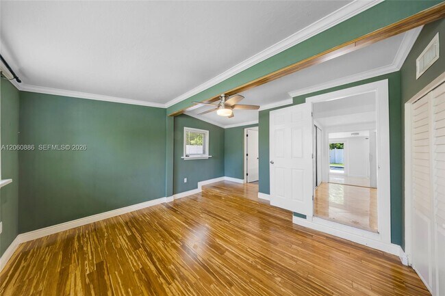 Building Photo - 1837 NE 48th Ct