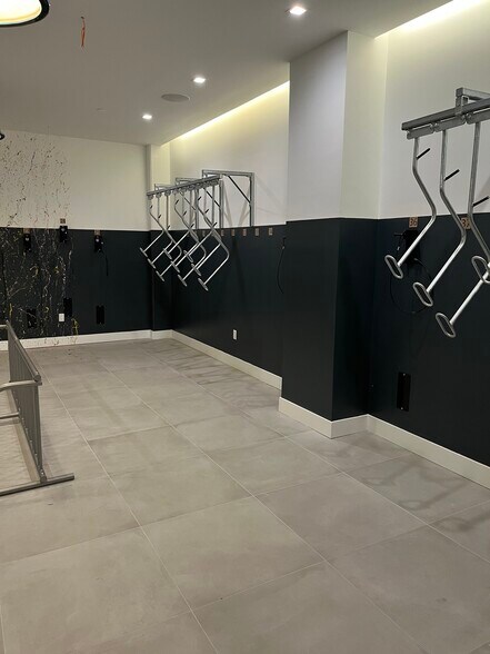 Building Photo - 60 NW 31st St