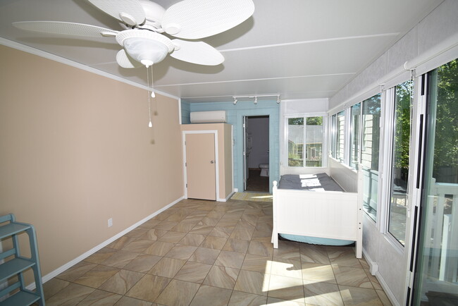 Building Photo - 154 Scotia Pines Cir