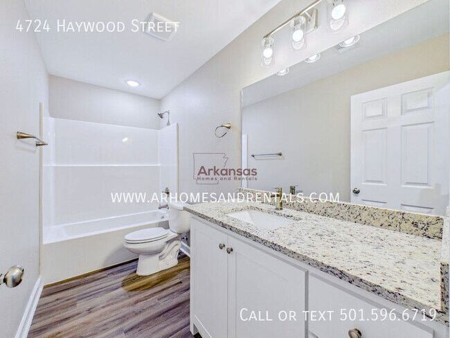 Building Photo - 4724 Haywood St