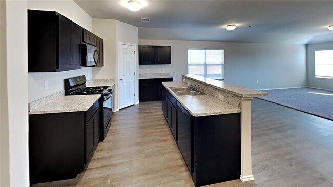 Building Photo - 11748 NW 99th Ter