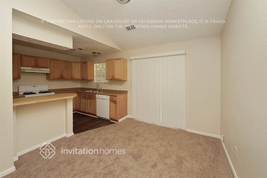 Building Photo - 1467 Shenta Oak Dr