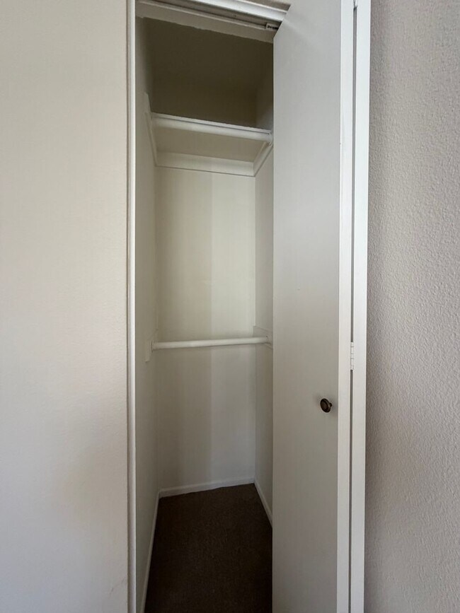 Building Photo - 79 Gaviota