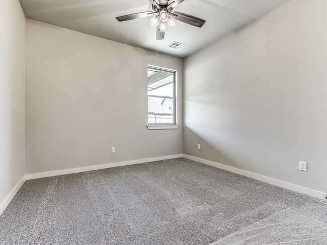 Building Photo - 14517 Chambord Dr