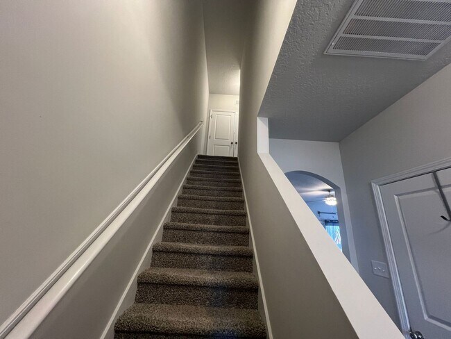 Building Photo - 208 Shallowbag Bay Ln