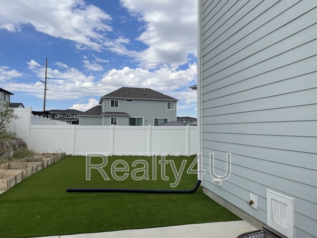 Building Photo - 1031 Molly Pitcher Cir