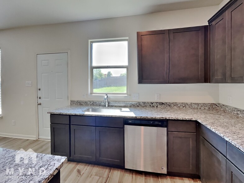 Building Photo - 732 Keeneland Dr