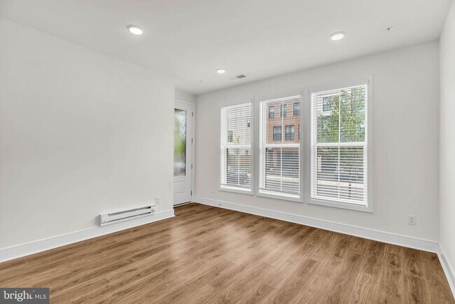 Building Photo - 21807 Croxley Ter