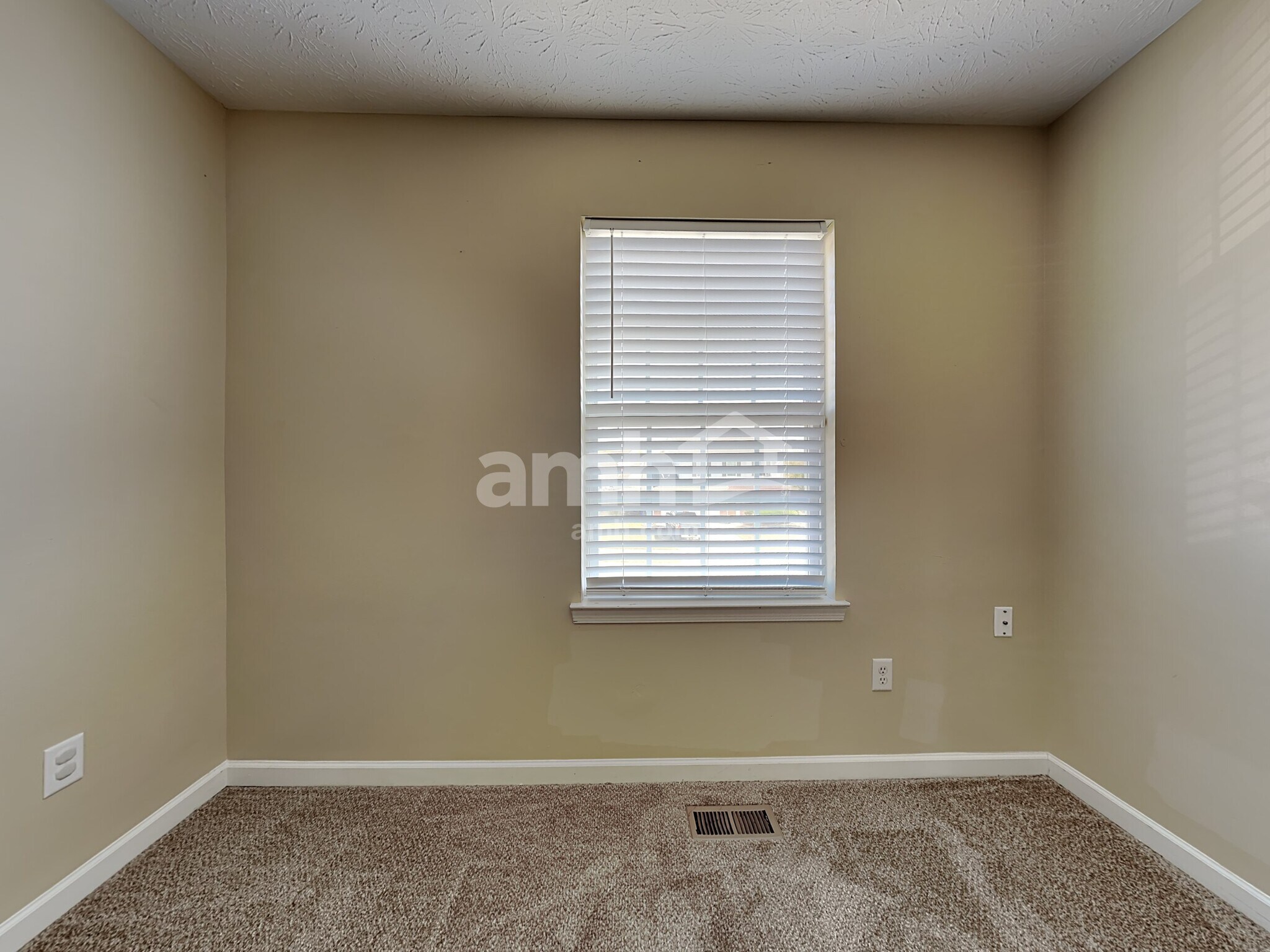 Building Photo - 5433 Fairford Ct
