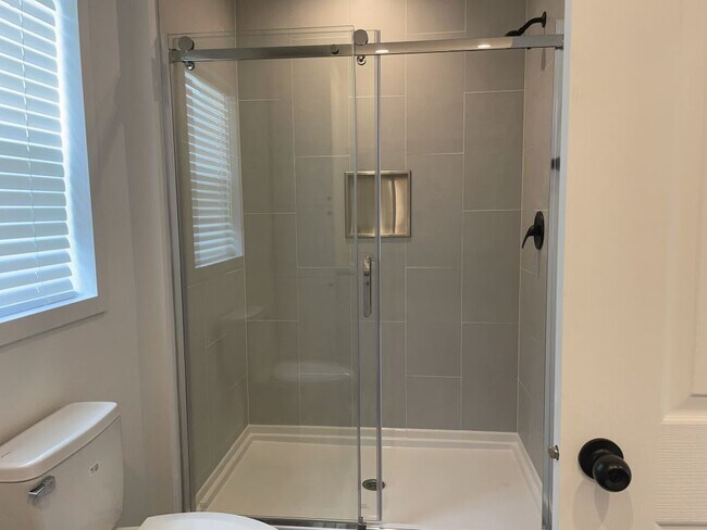 Building Photo - 5715 Blue Harbor Dr