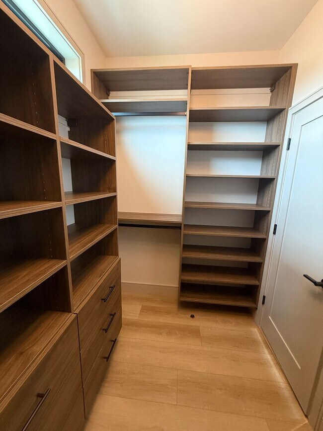 Building Photo - Brand new construction! 3 bedroom 3.5 bath end unit