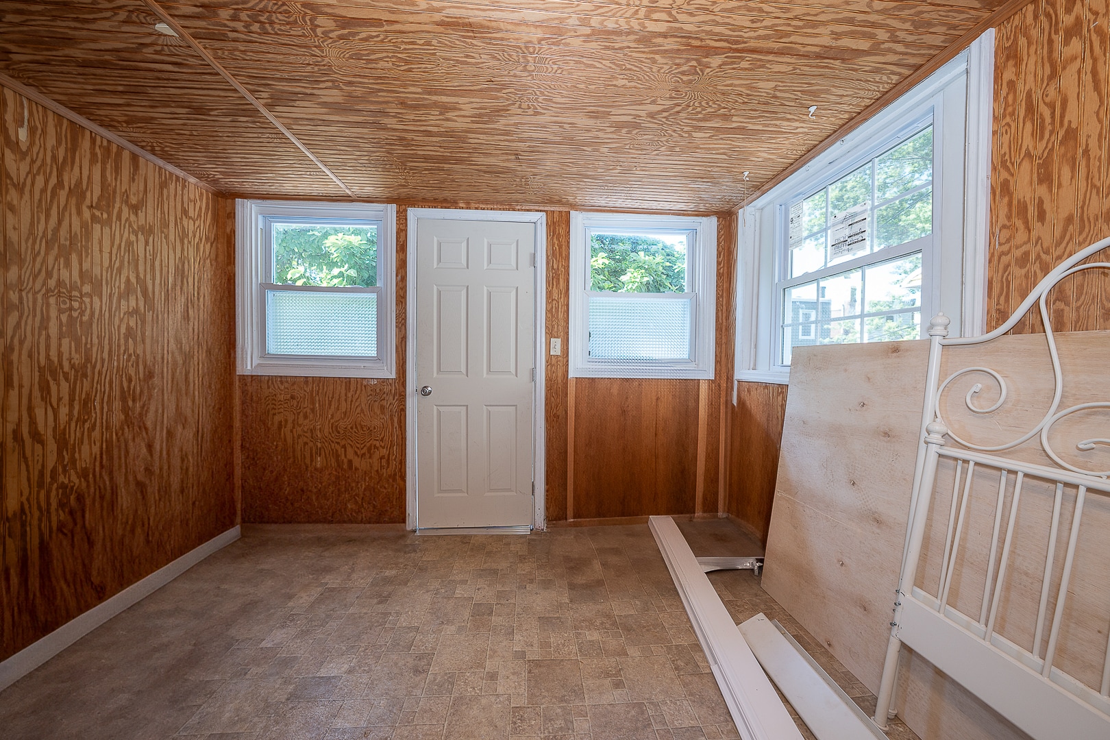 Building Photo - 5116 Cedar Ave