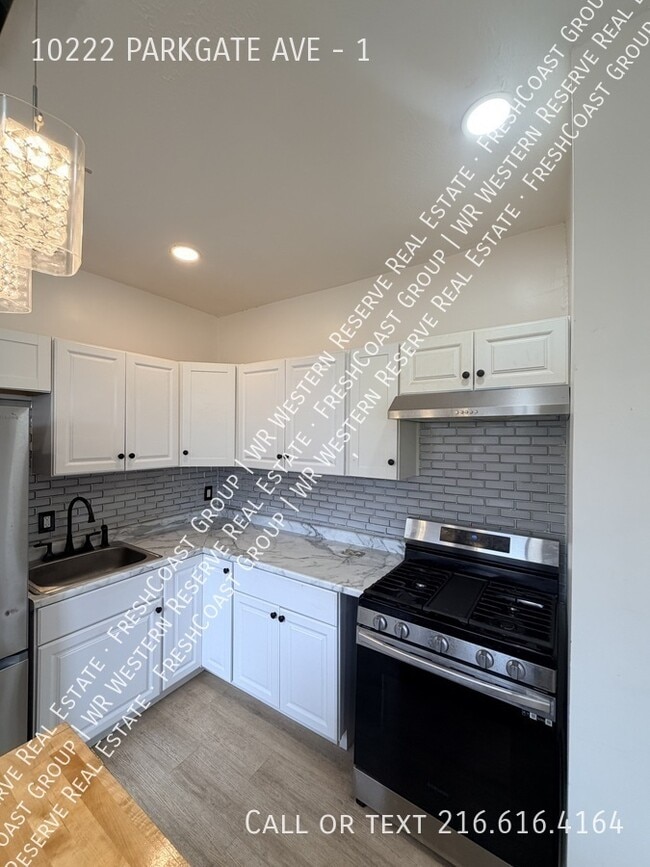 Building Photo - 10222 Parkgate Ave