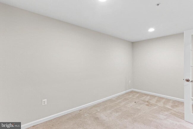 Building Photo - 11675 Emerald Green Dr