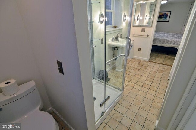 Building Photo - 1029 30th St NW