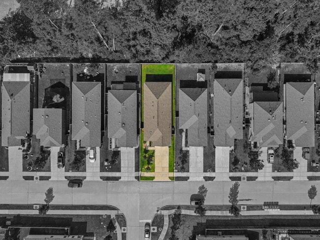 Building Photo - Spacious, well-maintained 4-bedroom, 2-bath single-story home designed for comfortable everyday l...