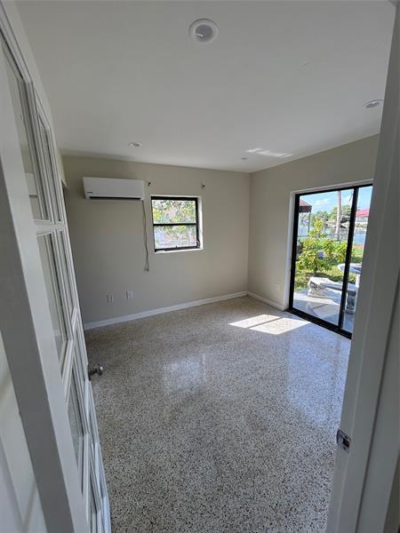 Building Photo - 2020 SW 127th Ct