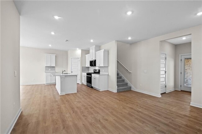 Building Photo - 4682 W Aurora St