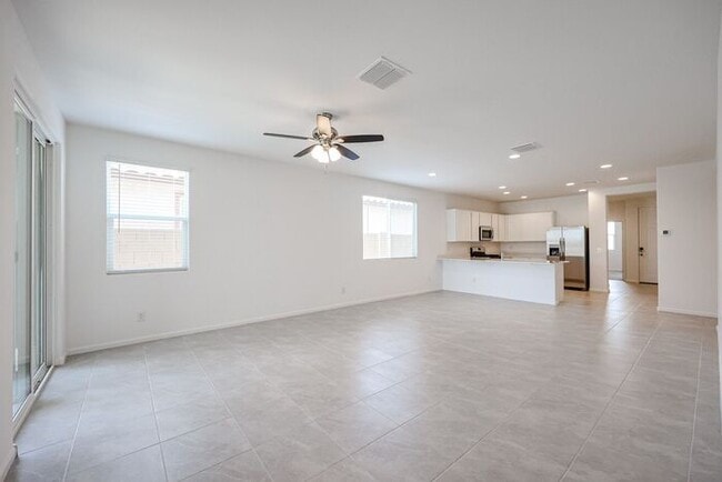 Building Photo - Alamar Subdivision 5 Bedroom Home For RENT!