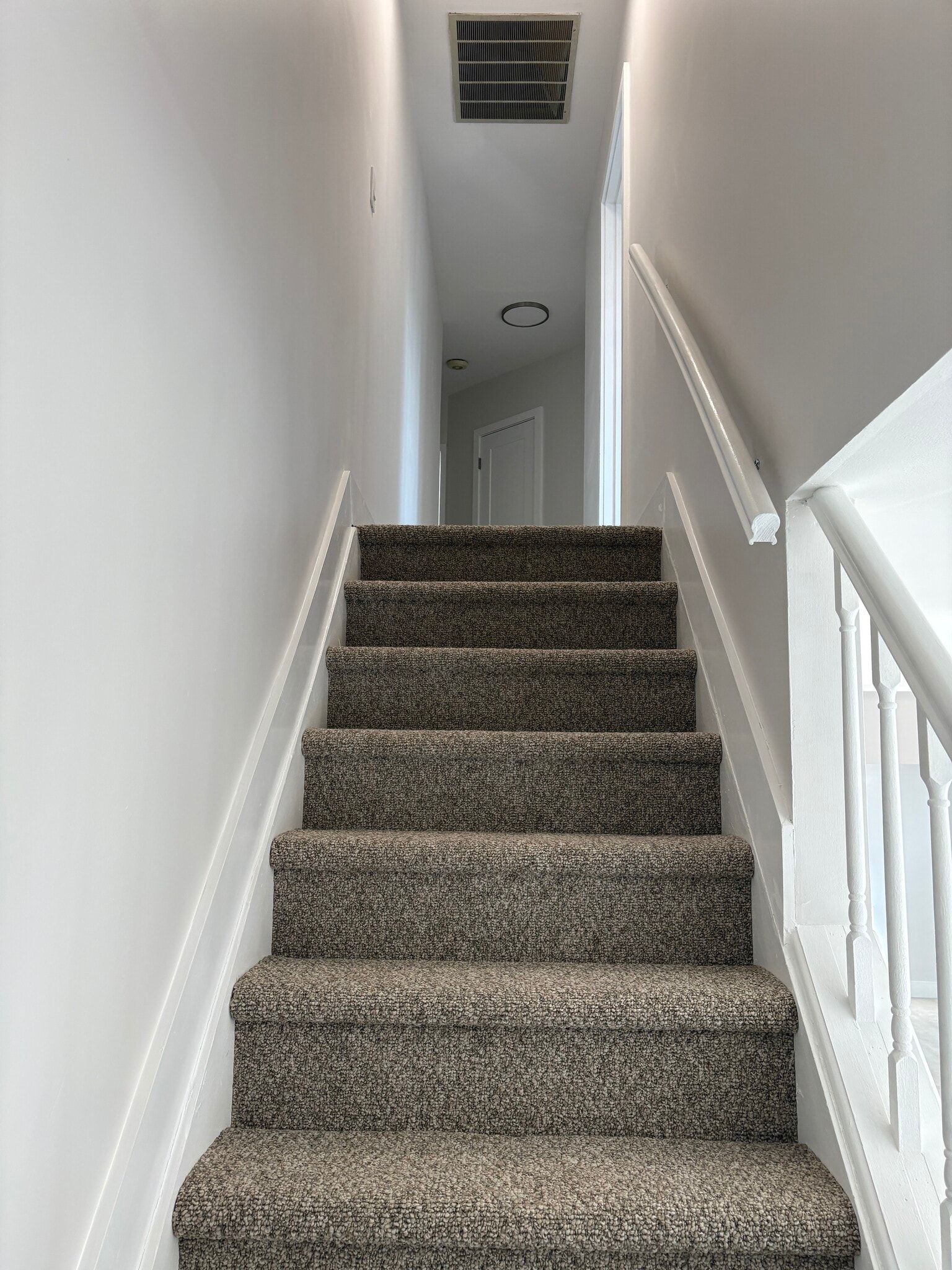 Building Photo - 136 Albany Blvd