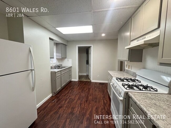 Building Photo - 8601 Wales Rd