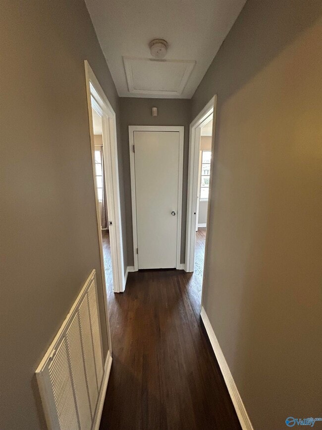 Building Photo - 613 Dawson Terrace NW