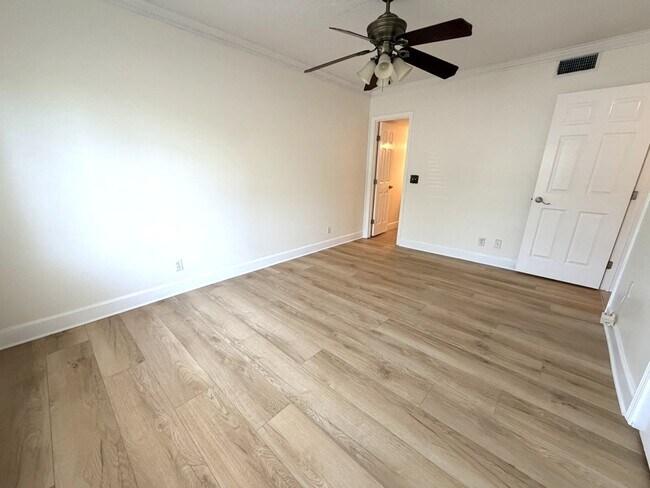 Building Photo - 3434 Blanding Blvd