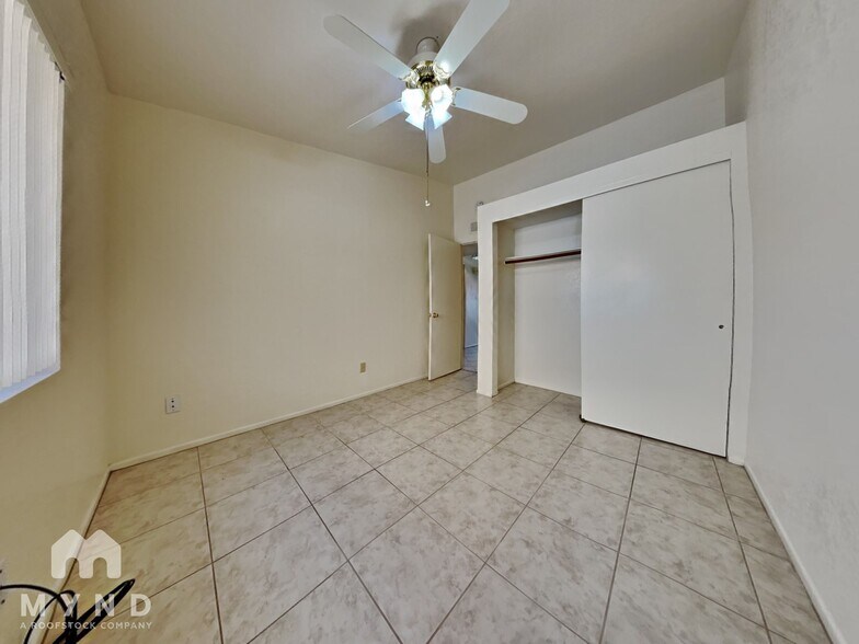 Building Photo - 5230 W Wood Owl Dr