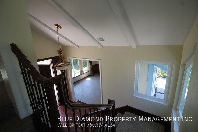 Building Photo - 3008 Azahar St