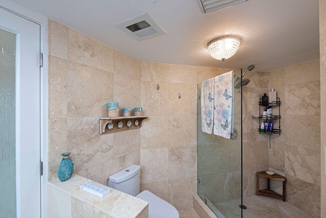 Building Photo - 9500 S Ocean Dr