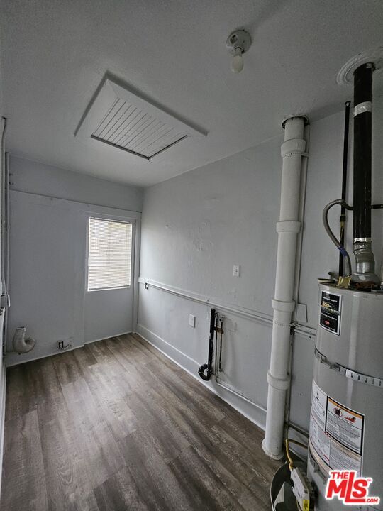 Building Photo - 2932 1/2 Normandie Ave