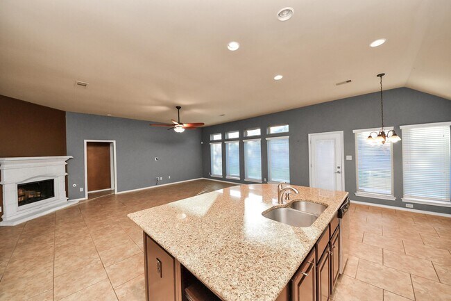 Building Photo - 2003 Sequoia Trail Ln