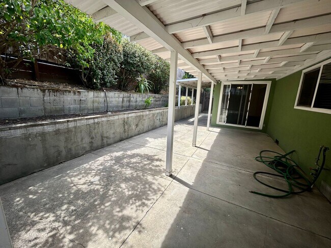 Building Photo - 4227 Veronica Ave