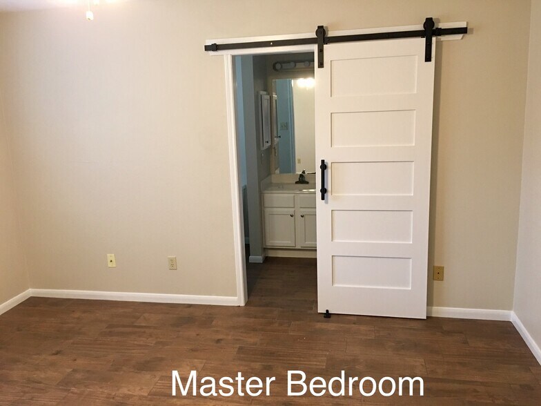 Building Photo - 14518 Cypress Green Dr