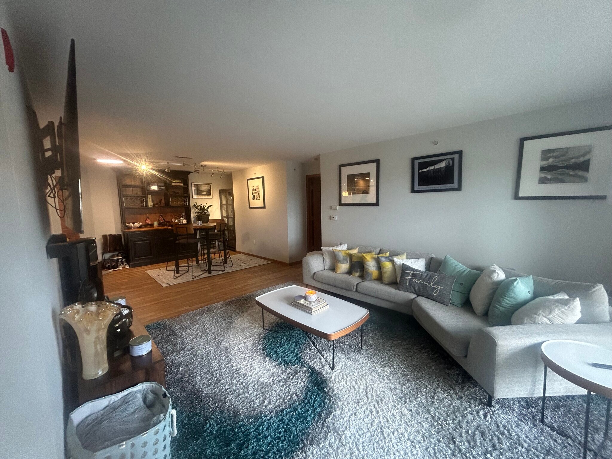 Building Photo - 530 Windstone Dr