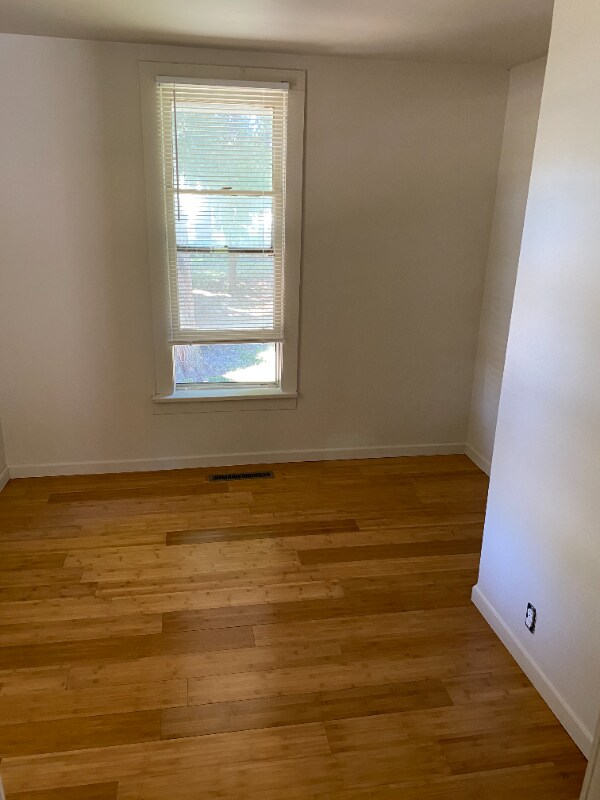 Building Photo - 1015 S Arnold St