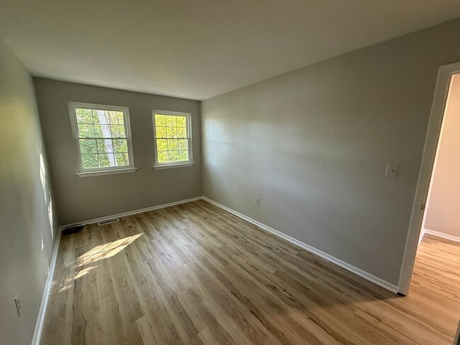Building Photo - New Paint and Flooring, Near NSWC Base