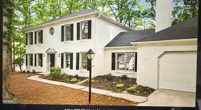 Building Photo - 401 Vardon Way