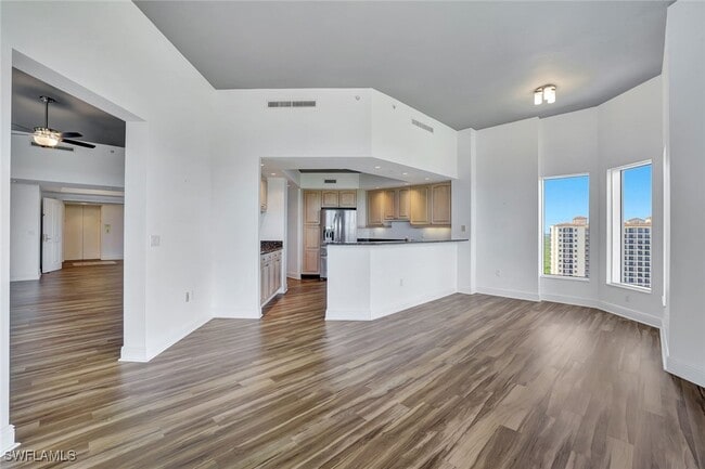 Building Photo - 1060 Borghese Ln