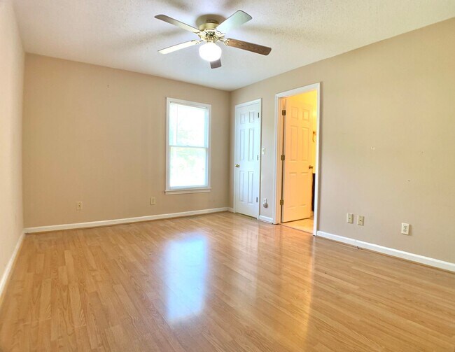 Building Photo - 763 Princeton Cir