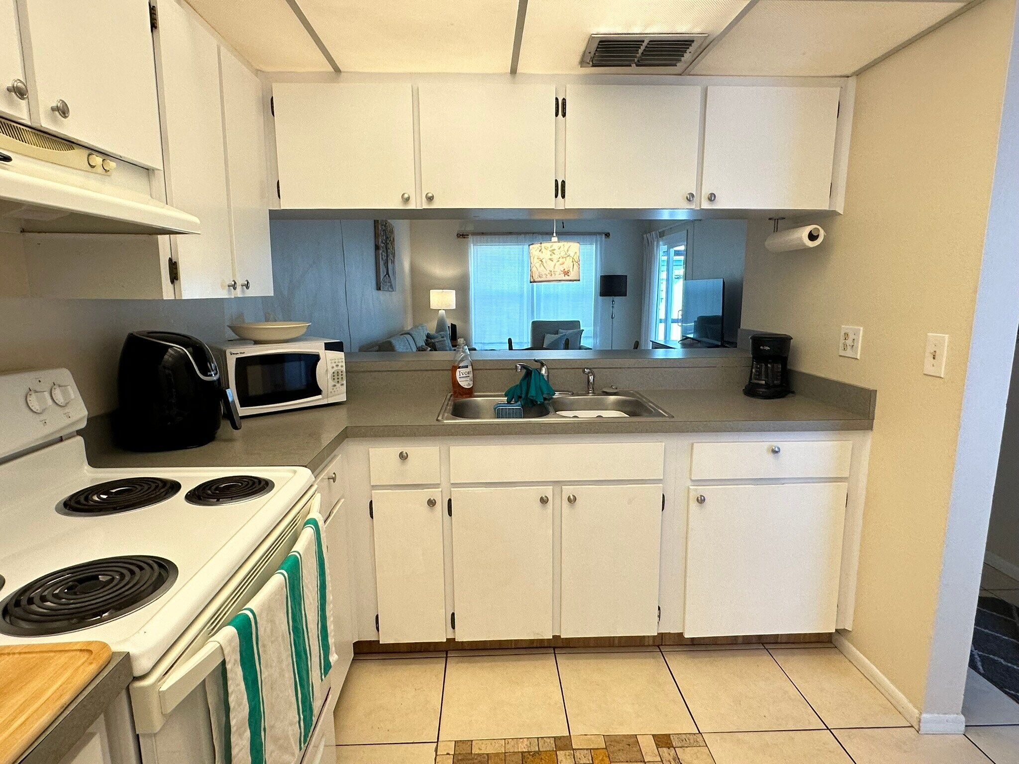 kitchen - 7315 Parkside Villas Dr