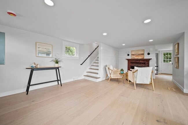 Building Photo - 58 Breezy Hill Terrace