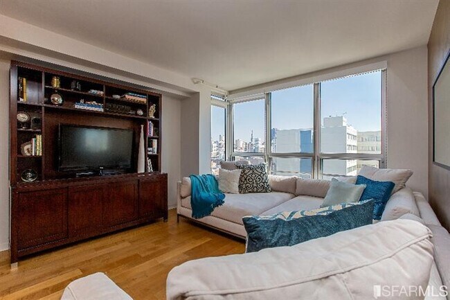 Building Photo - 750 Van Ness Ave