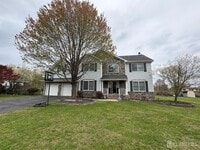 Building Photo - 1 Harmony Ln