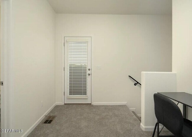 Building Photo - 1074 Hoppas St