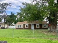 Building Photo - 40 Monroe Dr